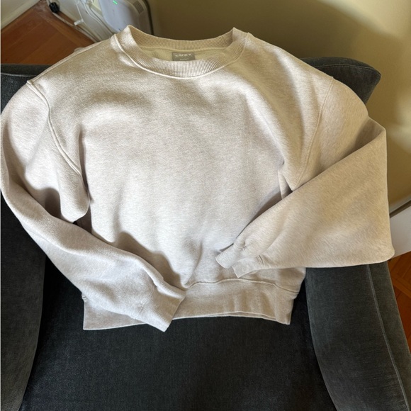 Aritzia Tops - Tna Cozy Fleece Perfect